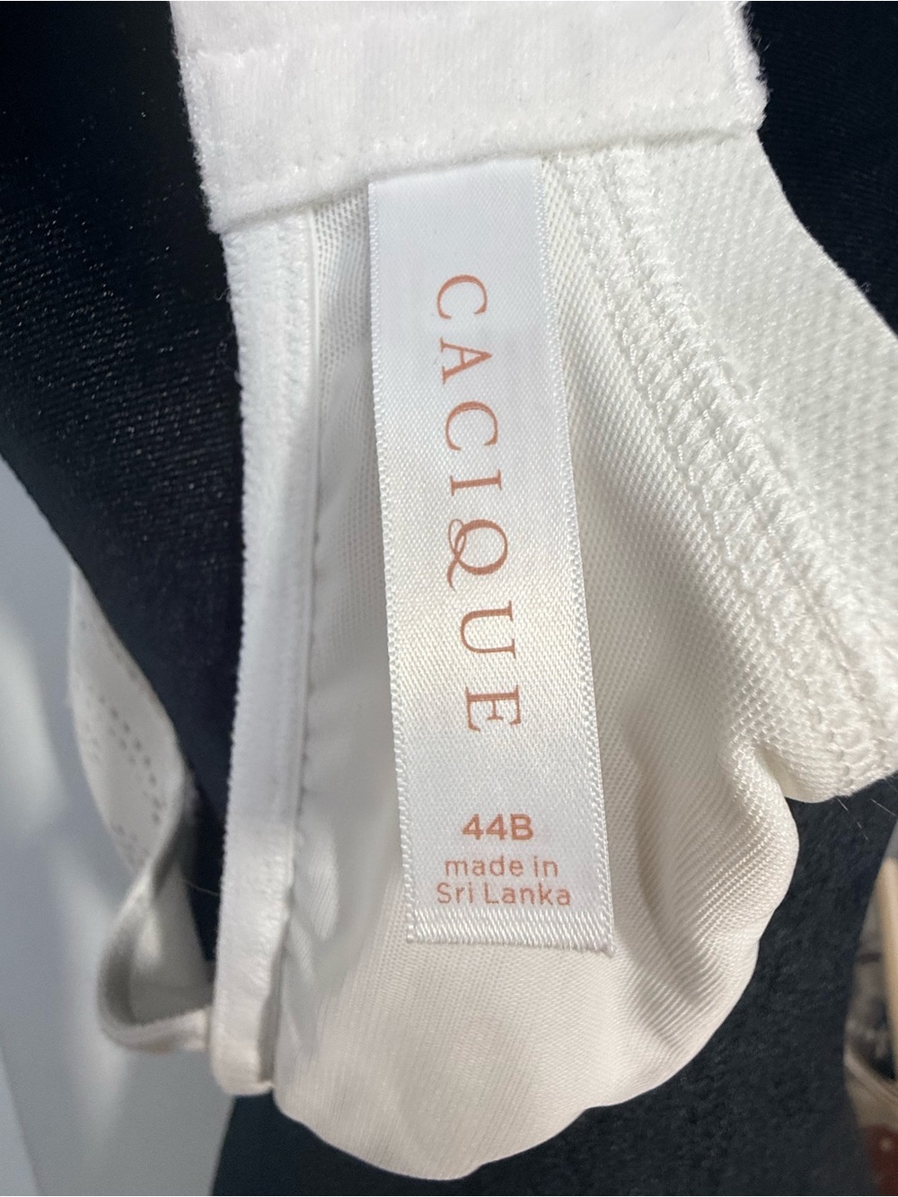 Cacique White Lace Underwire Bra full coverage full support - Picture 3 of 3
